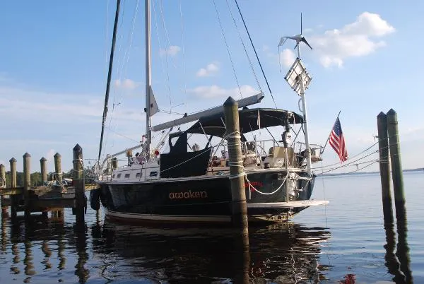 Slide: The Image of Island Packet Estero 2010 - 3