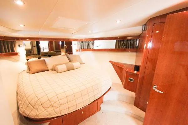 Slide: The Image of Sea Ray 680 Sun Sport 2004 - 11