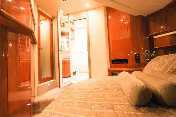 Slide: The Image of Sea Ray 680 Sun Sport 2004 - 8