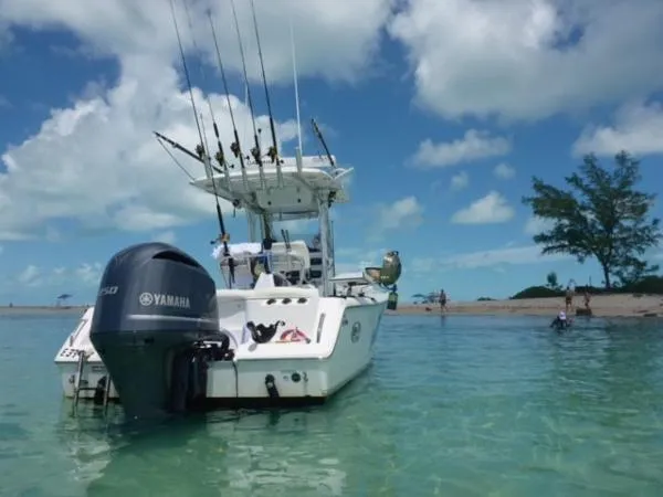 Slide: The Image of Sea Hunt Ultra 225 2016 - 1