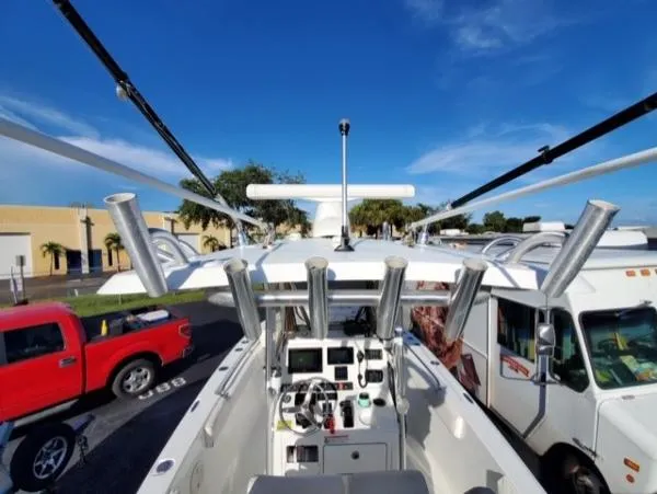 Slide: The Image of Sea Hunt Ultra 225 2016 - 4
