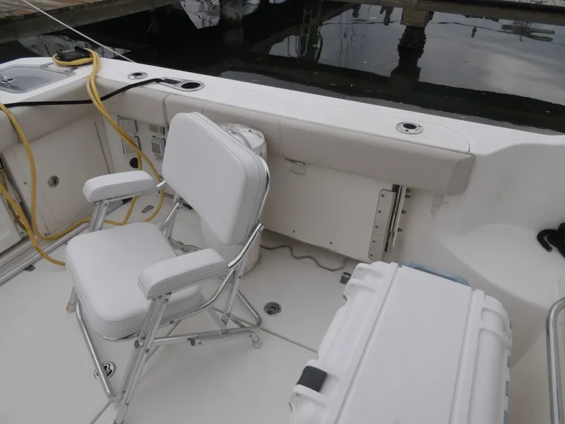 Slide: The Image of Boston Whaler 315 Conquest 2015 - 14