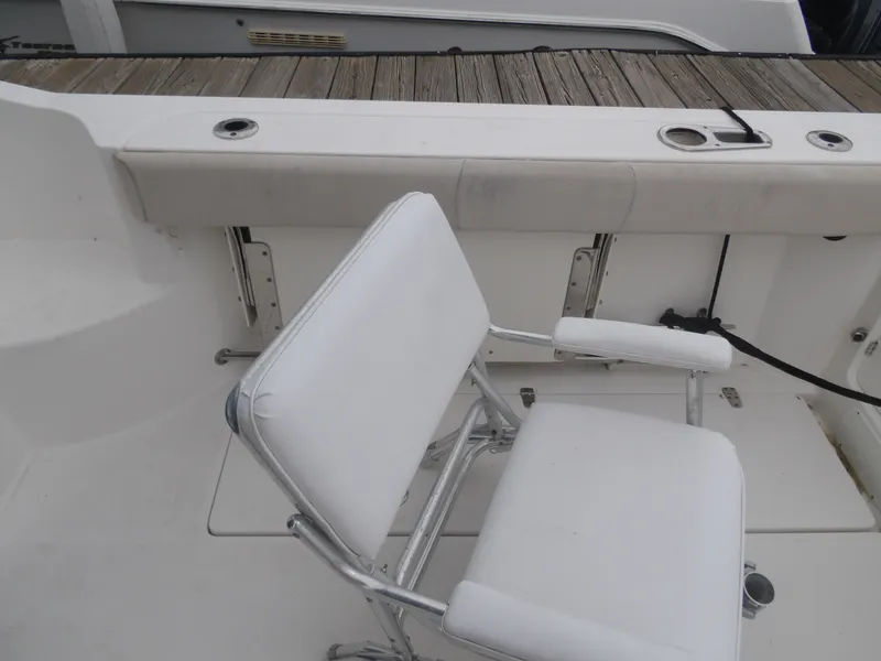 Slide: The Image of Boston Whaler 315 Conquest 2015 - 15