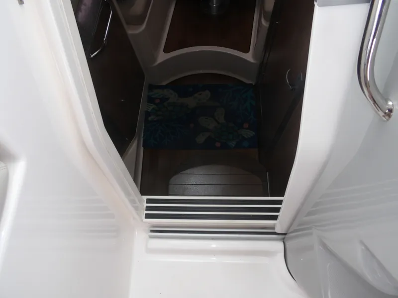 Slide: The Image of Boston Whaler 315 Conquest 2015 - 40