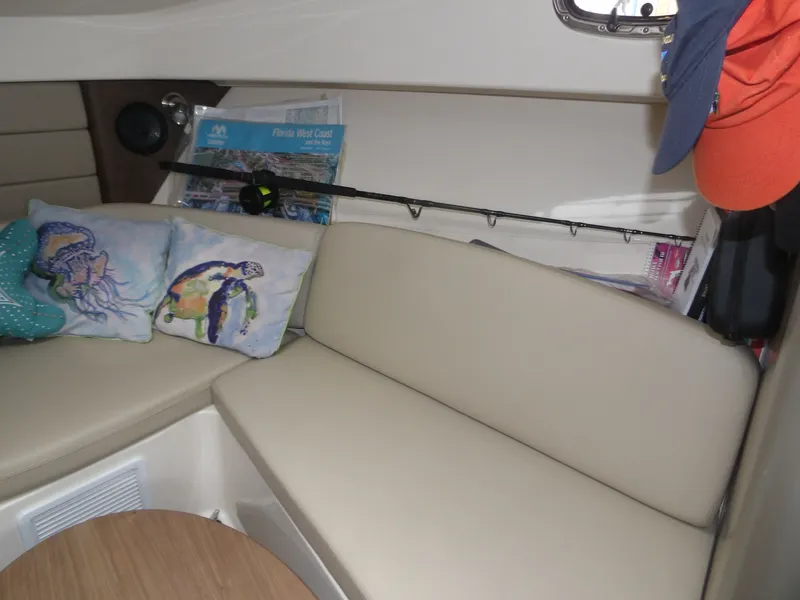 Slide: The Image of Boston Whaler 315 Conquest 2015 - 43