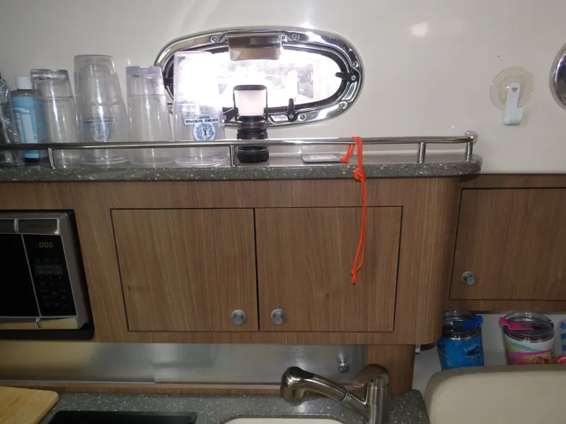 Slide: The Image of Boston Whaler 315 Conquest 2015 - 45