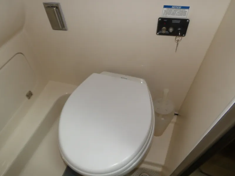 Slide: The Image of Boston Whaler 315 Conquest 2015 - 56