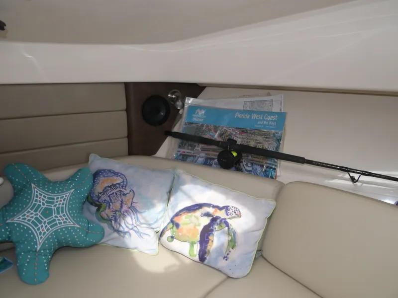 Slide: The Image of Boston Whaler 315 Conquest 2015 - 61