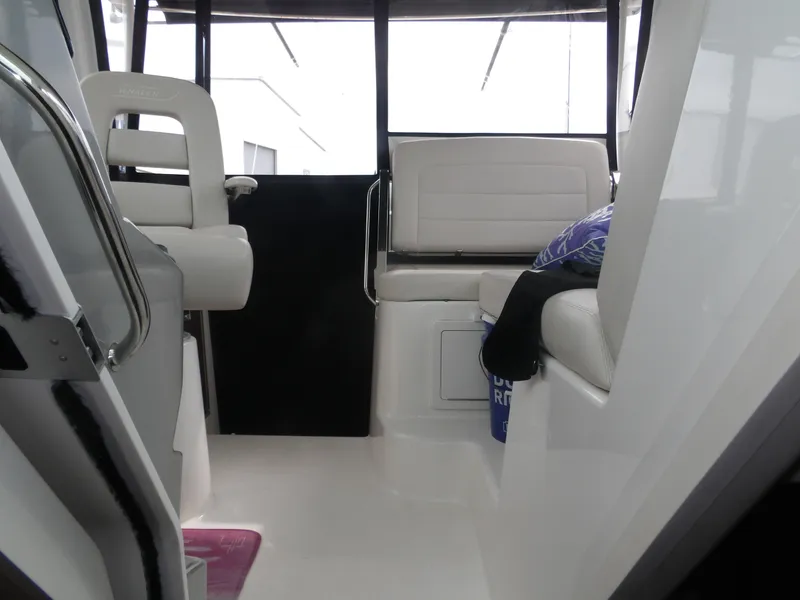 Slide: The Image of Boston Whaler 315 Conquest 2015 - 63