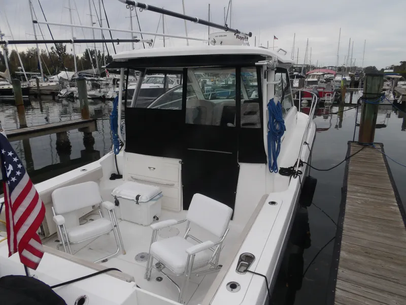 Slide: The Image of Boston Whaler 315 Conquest 2015 - 9