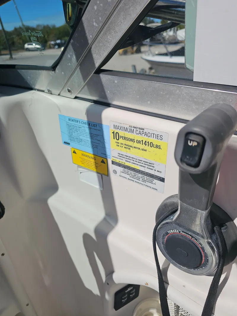 Slide: The Image of Interior view of a 2002 Godfrey Hurricane Sundeck 187 boat. - 17