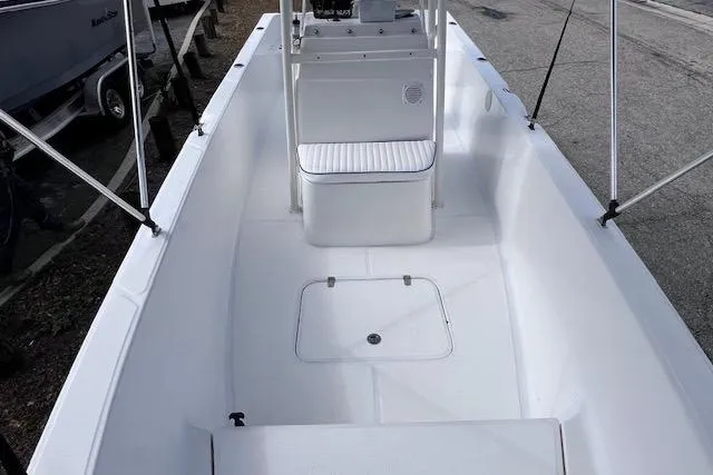 Slide: The Image of 2008 Angler PANGA 22 boat interior with center console and seating. - 20