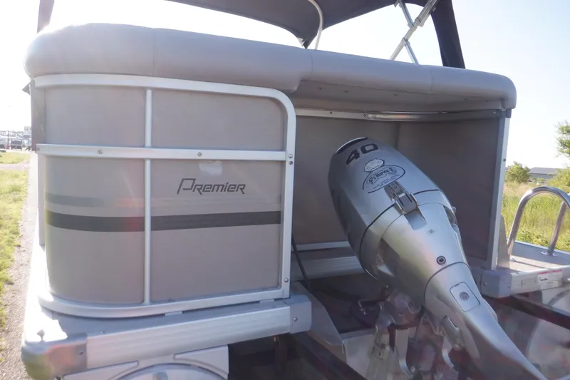 Slide: The Image of 2009 Premier 225 Sunsation LTD pontoon boat with 40 HP motor, rear view. - 4