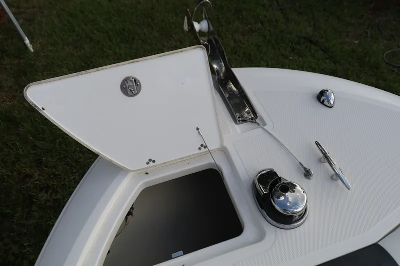 Slide: The Image of Wellcraft 262 Fisherman 2018 - 10