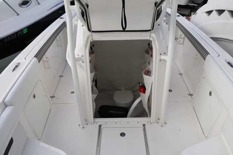Slide: The Image of Wellcraft 262 Fisherman 2018 - 11