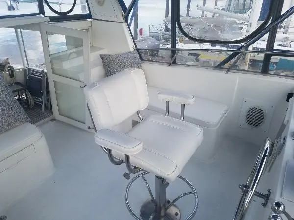 Slide: The Image of Marine Trader 43 Tradewinds Motor Yacht 1988 - 4