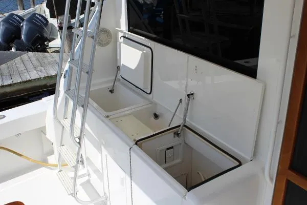 Slide: The Image of Viking 43 Convertible 1998 - 5