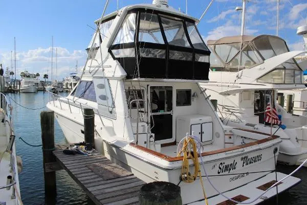 Slide: The Image of Sea Ray 430 Convertible 1988 - 1
