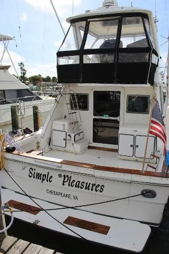 Slide: The Image of Sea Ray 430 Convertible 1988 - 2