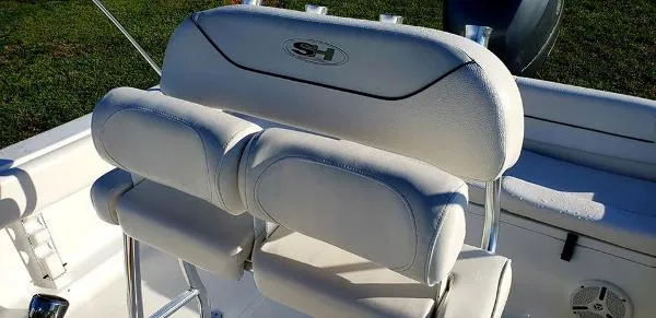 Slide: The Image of Sea Hunt Ultra 196 2014 - 5