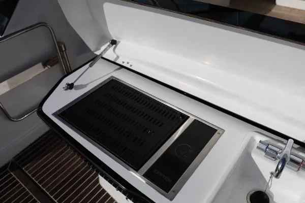 Slide: The Image of Beneteau Gran Turismo 40 2018 - 7