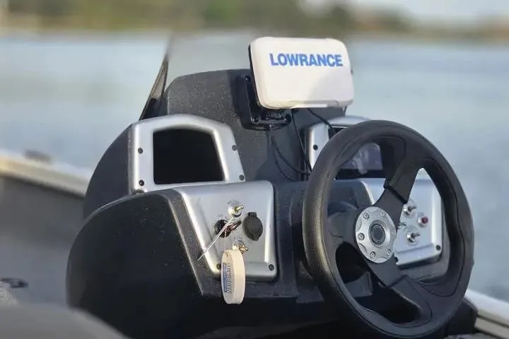 Slide: The Image of Steering console of 2025 Tracker Pro Team 175 Crappie Edition with Lowrance device. - 15