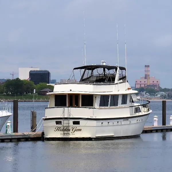 Slide: The Image of Hatteras 61 Motor Yacht Stabilized 1980 - 3