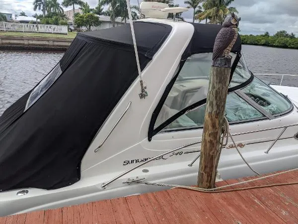 Slide: The Image of Sea Ray Sundancer 1999 - 1