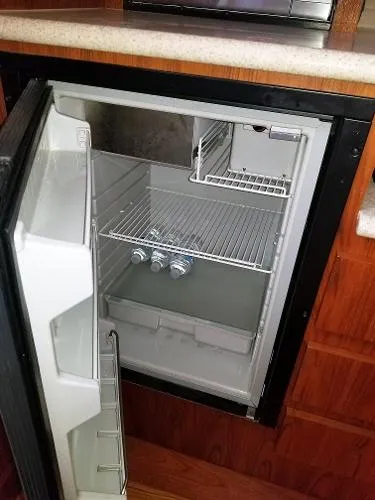 Slide: The Image of Tiara 3100 Open LE 2004 - 10