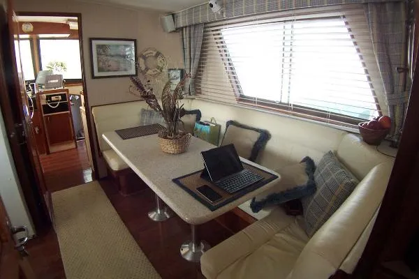 Slide: The Image of Hatteras 61 Motoryacht 1980 - 10
