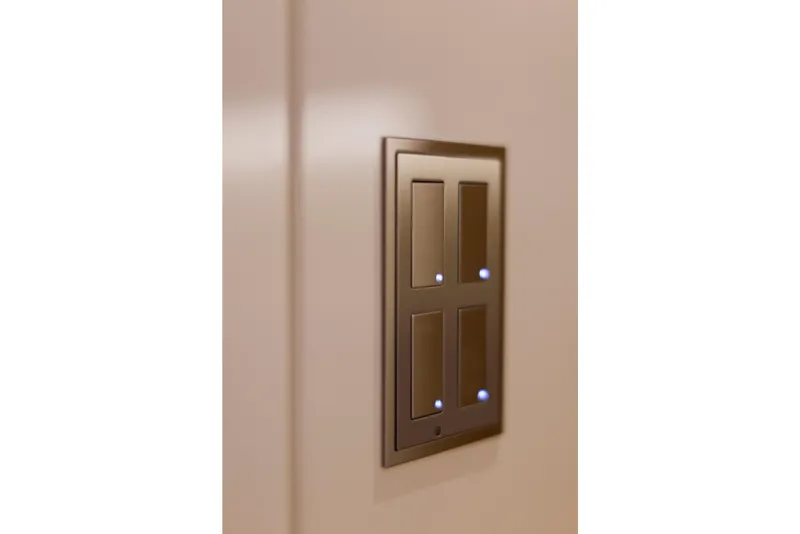 Slide: The Image of CNM Continental 54 2027 - 31