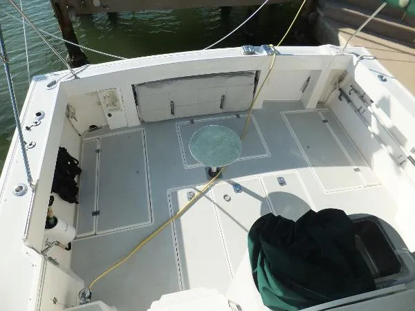 Slide: The Image of Albin 32+2 Command Bridge 1997 - 7