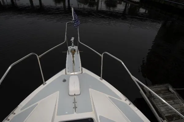 Slide: The Image of Bayliner 3255 Avanti 1989 - 4