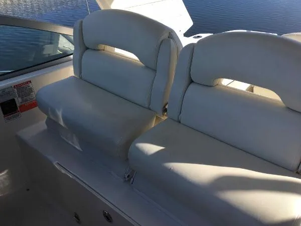 Slide: The Image of Monterey 330 Sport Yacht 2007 - 11