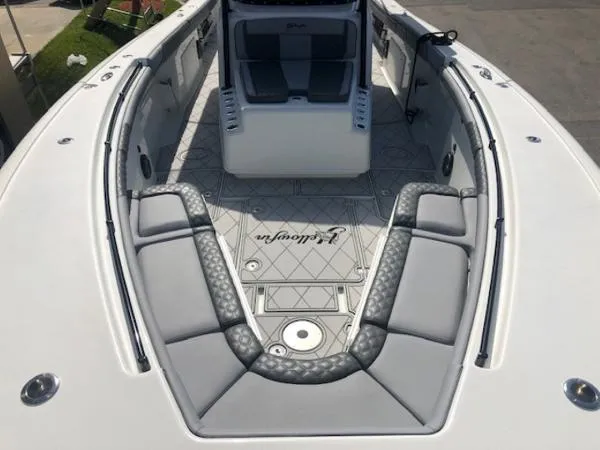 Slide: The Image of Yellowfin 42 2014 - 10