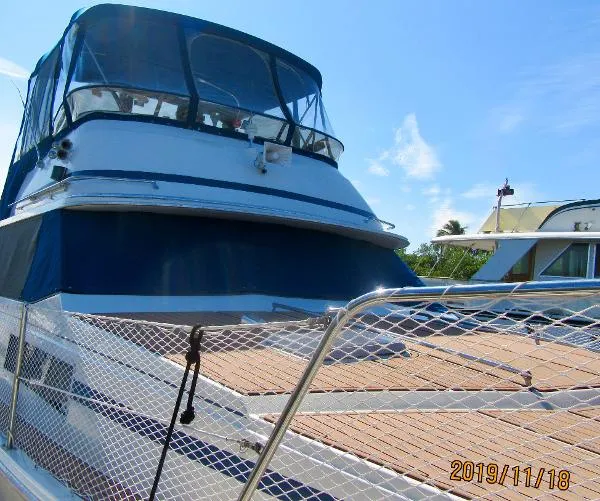 Slide: The Image of Bayliner 3870 Motoryacht-Long Range Cruiser 1984 - 3