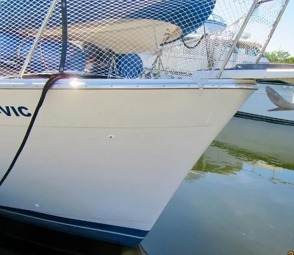 Slide: The Image of Bayliner 3870 Motoryacht-Long Range Cruiser 1984 - 6