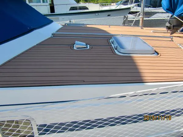 Slide: The Image of Bayliner 3870 Motoryacht-Long Range Cruiser 1984 - 7