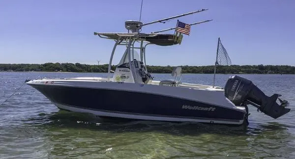 Slide: The Image of Wellcraft 232 Fisherman 2006 - 6
