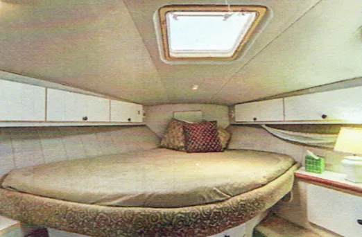 Slide: The Image of Silverton 37 Convertible 1994 - 10