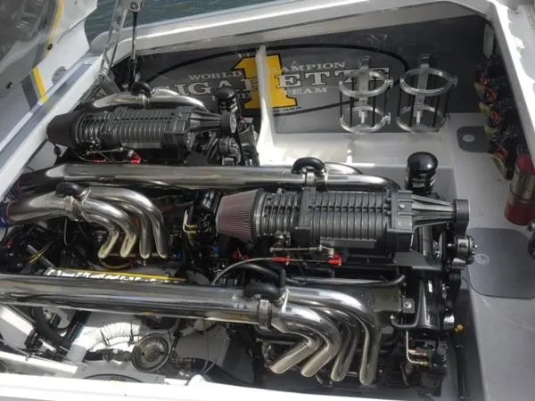 Slide: The Image of Cigarette 39 Top Gun AMG Edition 2008 - 5