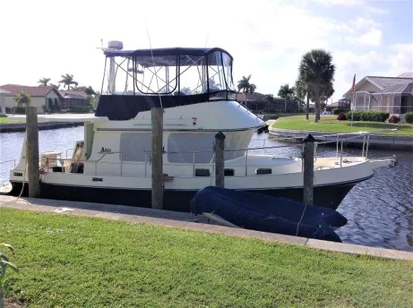 Slide: The Image of Albin 36 Albin Express Trawler 2001 - 0
