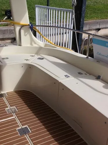 Slide: The Image of Albin 36 Albin Express Trawler 2001 - 11