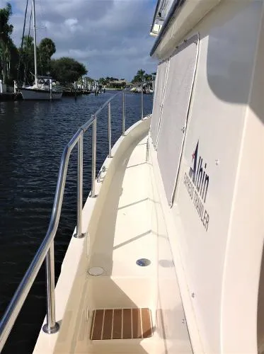 Slide: The Image of Albin 36 Albin Express Trawler 2001 - 5