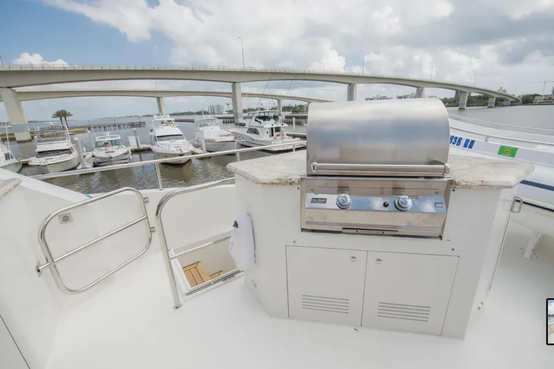 Slide: The Image of Cheoy Lee 95 FOOTLOOSE - Fly Bridge Aft Grill - 22