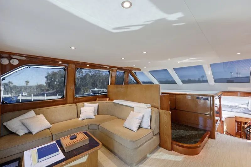 Slide: The Image of Cheoy Lee 95 FOOTLOOSE - Fly Bridge Helm - 29