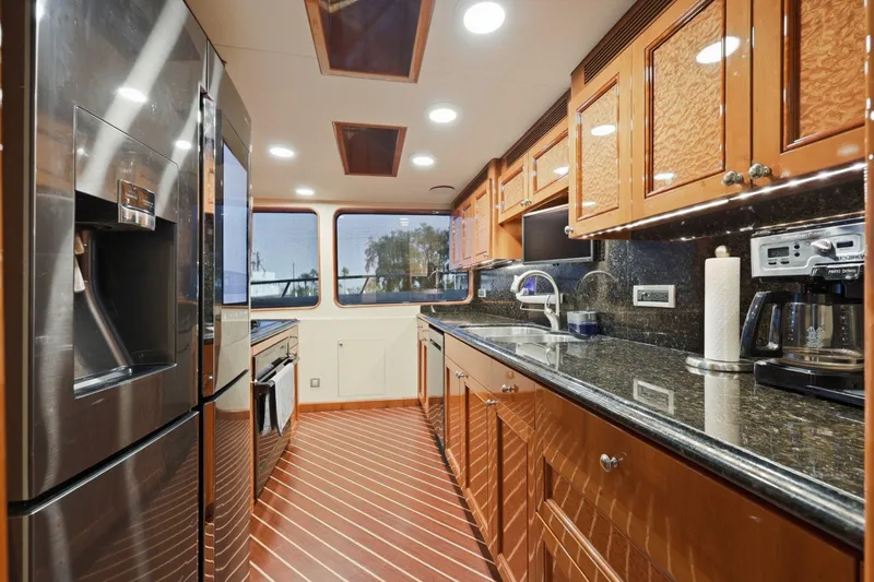 Slide: The Image of Cheoy Lee 95 FOOTLOOSE - Galley - 39