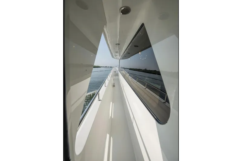 Slide: The Image of Cheoy Lee 95 FOOTLOOSE - Exterior - 5