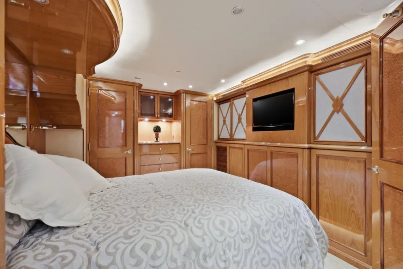 Slide: The Image of Cheoy Lee 95 FOOTLOOSE -Guest Stateroom 2 - 54