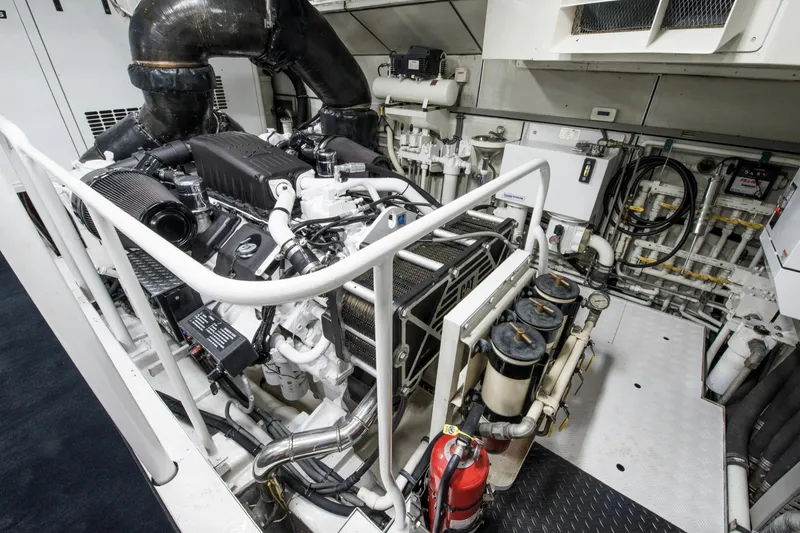 Slide: The Image of Cheoy Lee 95 FOOTLOOSE - Engine Room - 63